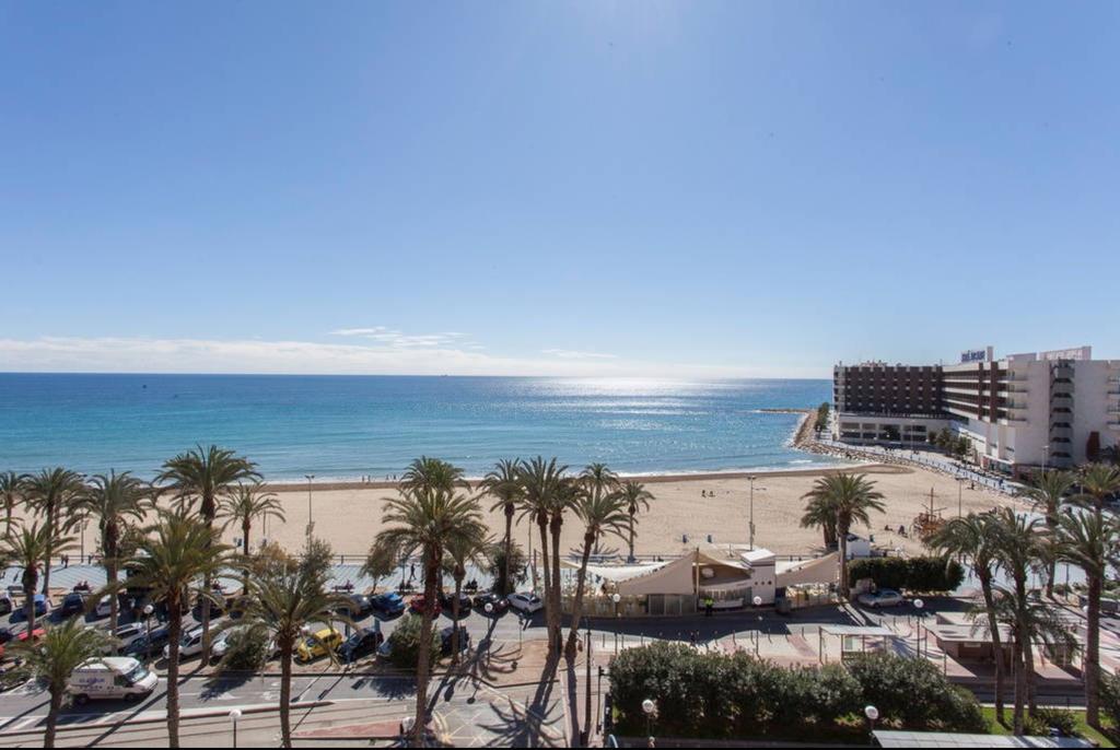 Apartamentos Bahia Alicante Exteriér fotografie